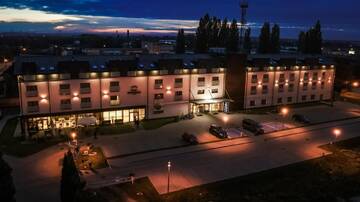 Фотографии Отель Hotel Imperiale г. Освенцим (Польша) №1 Фото Отель Hotel Imperiale г. Освенцим 1