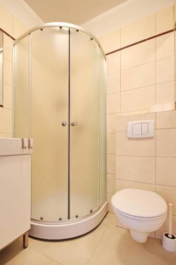 Фото номера Одноместный номер Гостевой дом Old Tree Villa &amp; Restaurant г. Освенцим 6
