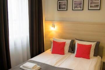 Фото номера Четырехместный номер Гостевой дом Old Tree Villa &amp; Restaurant г. Освенцим 8