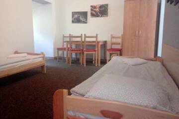 Фото номера Семейный номер Отели типа «постель и завтрак» Home Traveller г. Освенцим 2