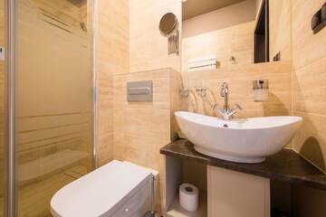 Фото номера Двухместный номер с 1 кроватью Гостевой дом B&amp;M Guesthouse г. Освенцим 2