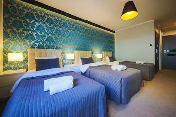 Фото номера Трехместный номер с террасой Гостевой дом B&amp;M Guesthouse г. Освенцим 6