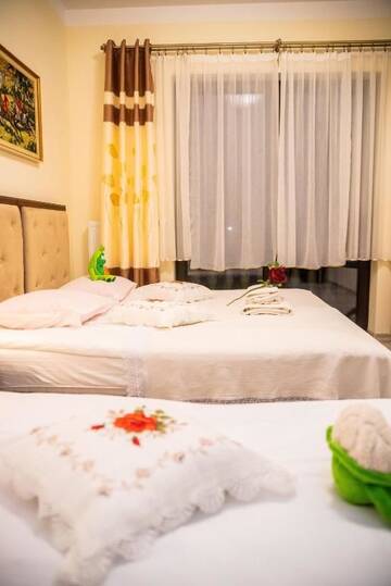 Фото номера Трехместный номер Отель Hotel Artur г. Освенцим 27