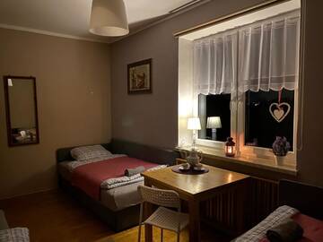 Фото номера Трехместный номер Гостевой дом ES ROOMS г. Освенцим 8